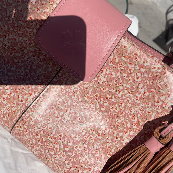 Patricia Nash - Picture 15 of 16